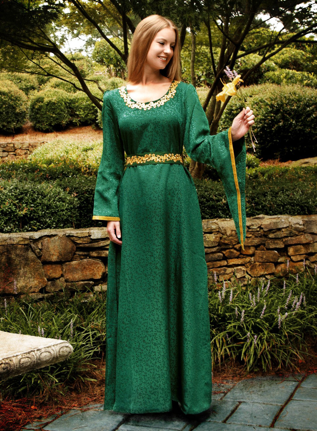 Edles Kleid 13. Jhd. 