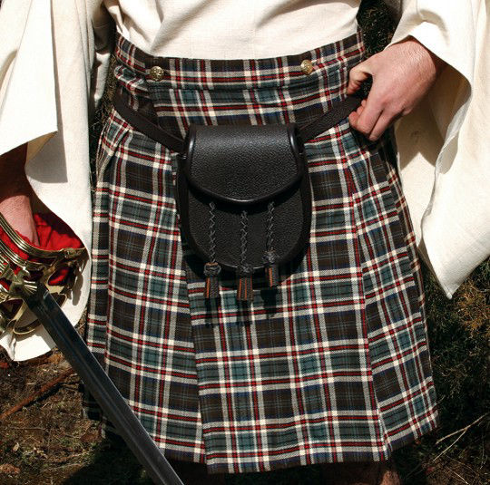 Grau-blauer Kilt 