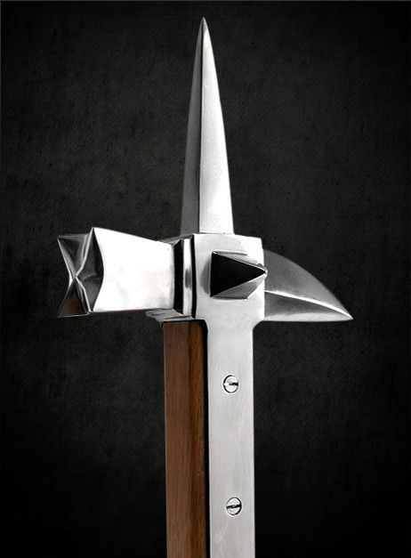 Kriegshammer mit Spießeisen 