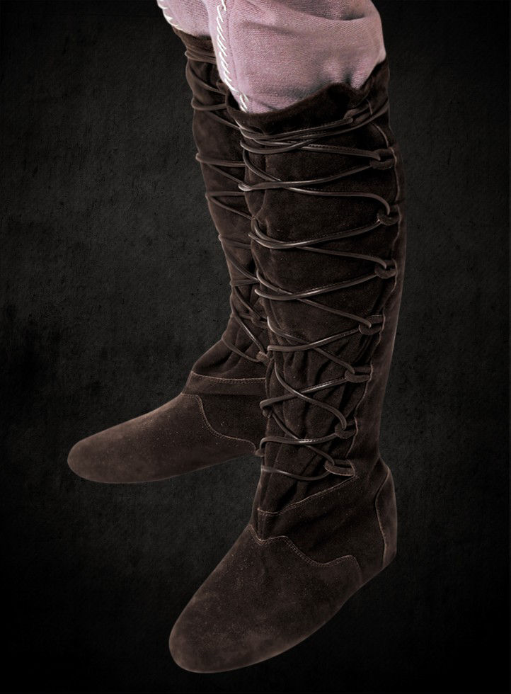 Braune Lederstiefel mit Schnürung 
