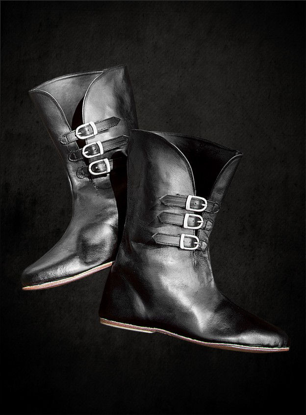 Halbstiefel aus Leder mit Schnallen 