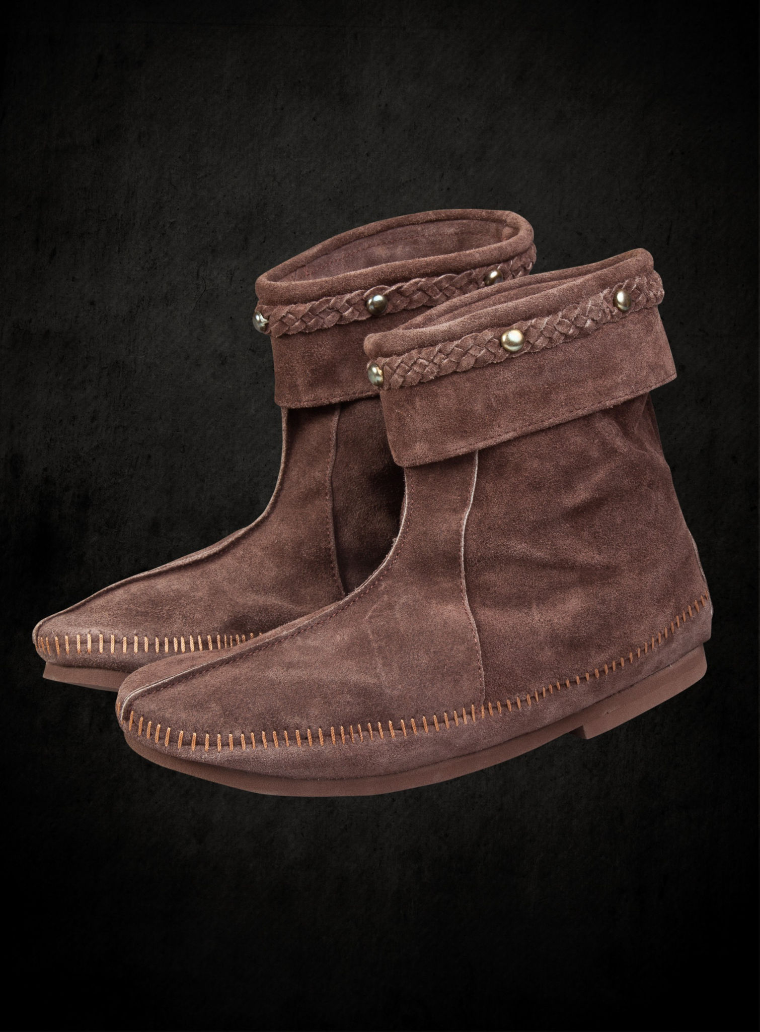 Braune Raulederschuhe mit geflochtenem Zierband 