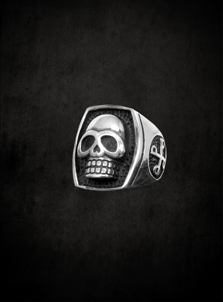 The Phantom Totenkopfring 