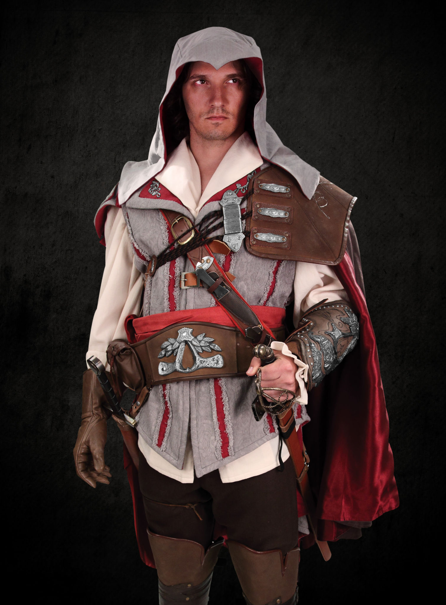 Assassin's Creed II Ezio Cape - Official replica from the game ...